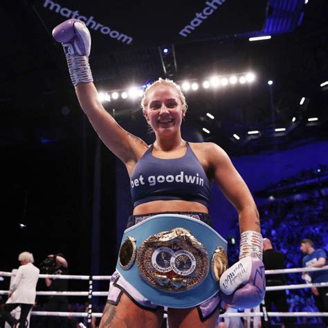 Ebanie Bridges wins IBF world bantamweight title over Maria .